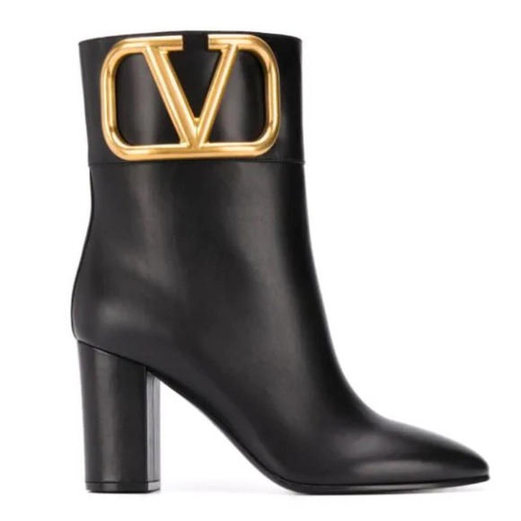 Valentino Garavani VLOGO block leather ankle boots